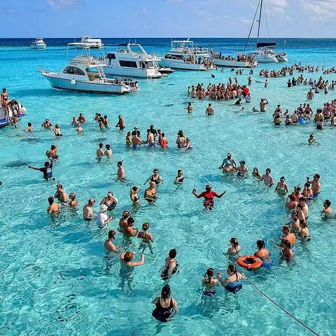 Cayman Islands, Stingray City