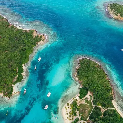 St. Vincent & the Grenadines, Tobago Cays